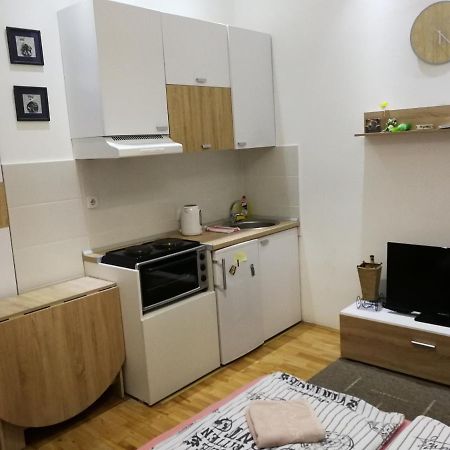 Imperia Apartments Belgrado Habitación foto